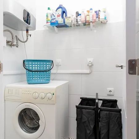 Lovely 2 Bedroom In Caparica Apartman Almada