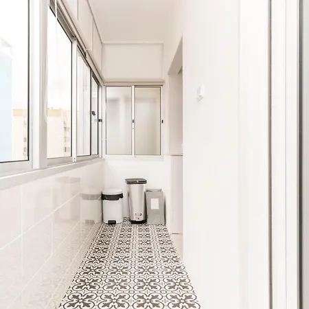 Apartman Lovely 2 Bedroom In Caparica Almada