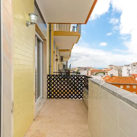 Lovely 2 Bedroom In Caparica * Almada