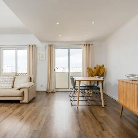 公寓 Lovely 2 Bedroom In Caparica