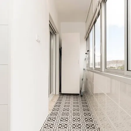 公寓 Lovely 2 Bedroom In Caparica *