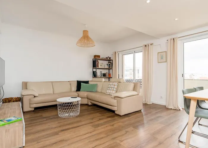 דירה Lovely 2 Bedroom In Caparica