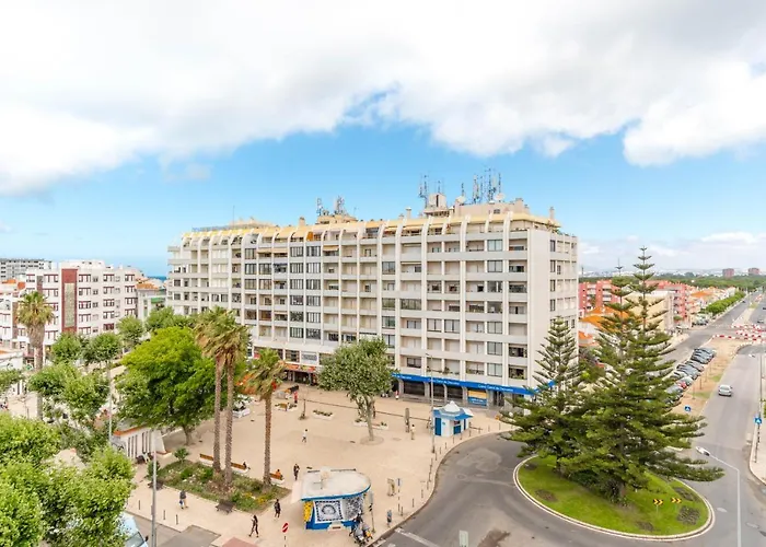 Lovely 2 Bedroom In Caparica דירה אלמאדה